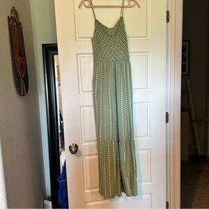 Sincerely Jules Textured Green Romper Jumpsuit with White Flowers - S